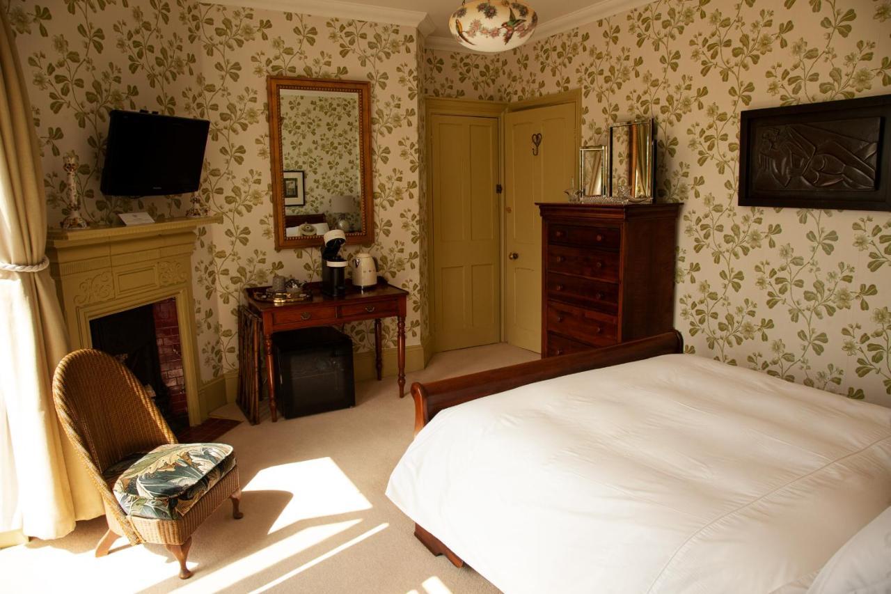 St Katharine'S House Bed & Breakfast Милфорд Хейвън Екстериор снимка